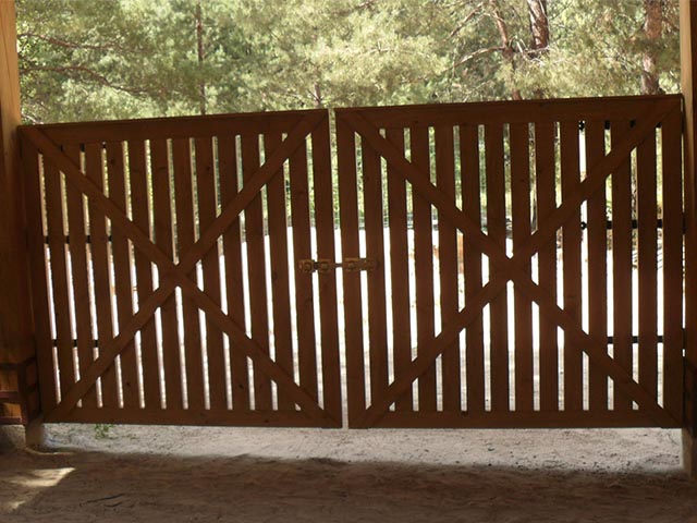 Ворота деревянные в Мозыре